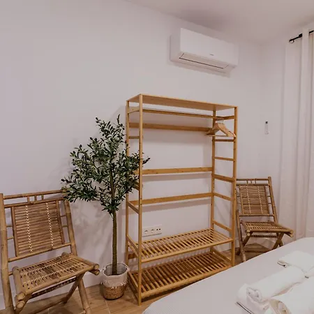 Leal 4 * Granada