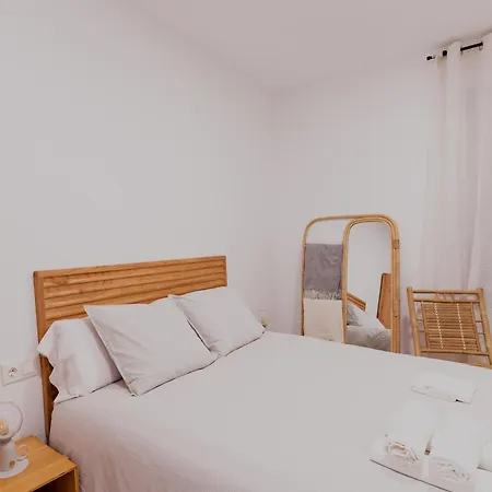 Leal 4 Apartment *