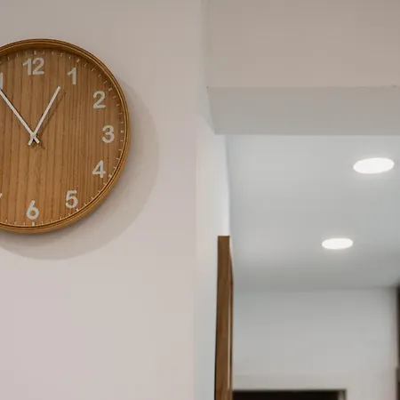 Leal 4 Apartment *